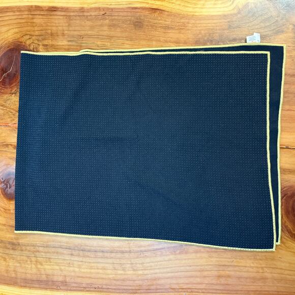 Skidless by Yogitoes Yoga Mat Towel Non Slip Black Solid EE5 - Picture 6 of 7
